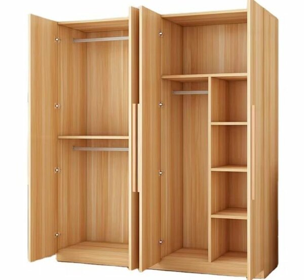 Armoire en bois spacieuse