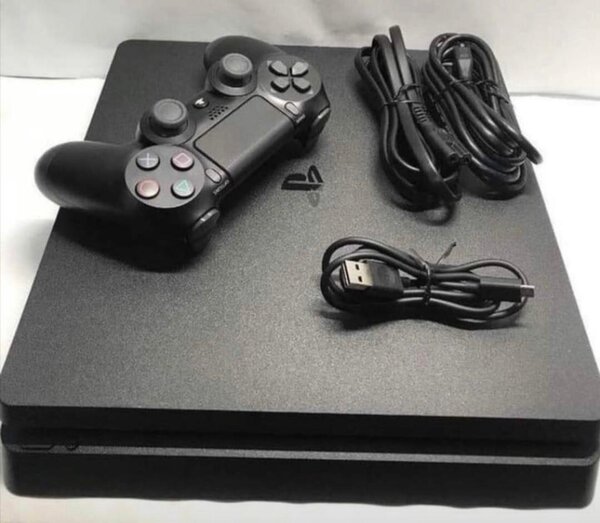 PlayStation 4 slim