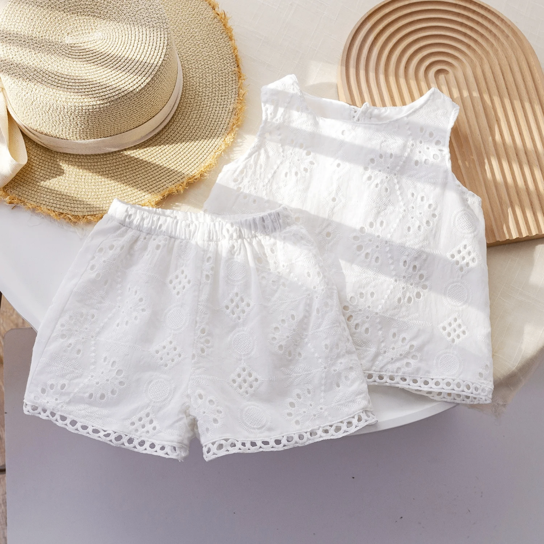 Ensemble blanc en dentelle enfant