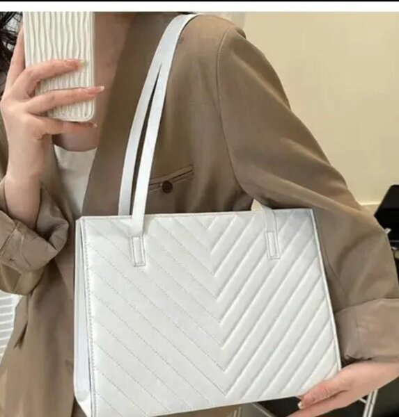 Sac à main blanc élégant