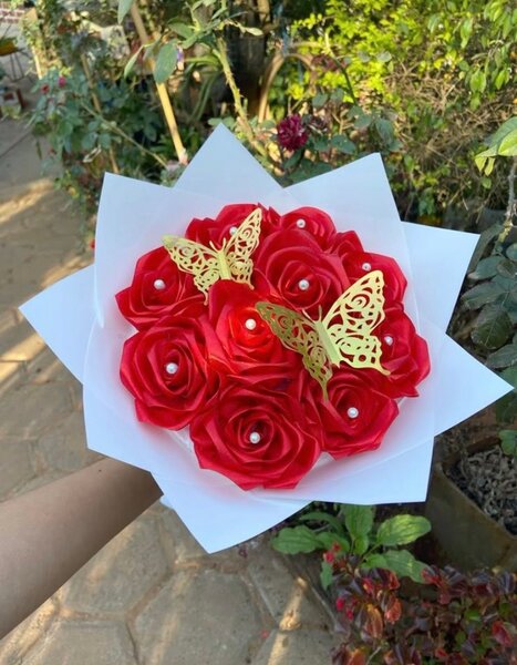 Bouquet de roses en papier