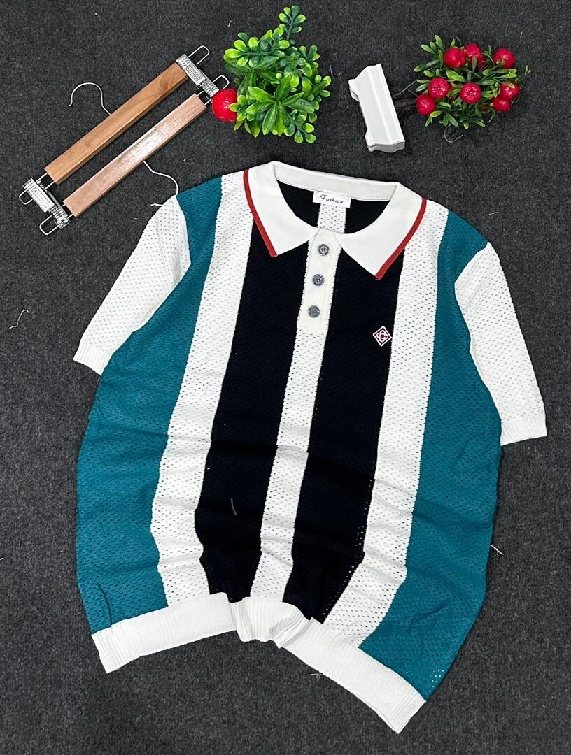 Polo en tricot rayé
