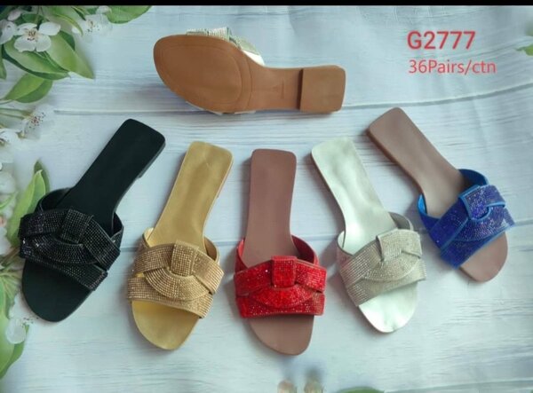 Ladies slippers