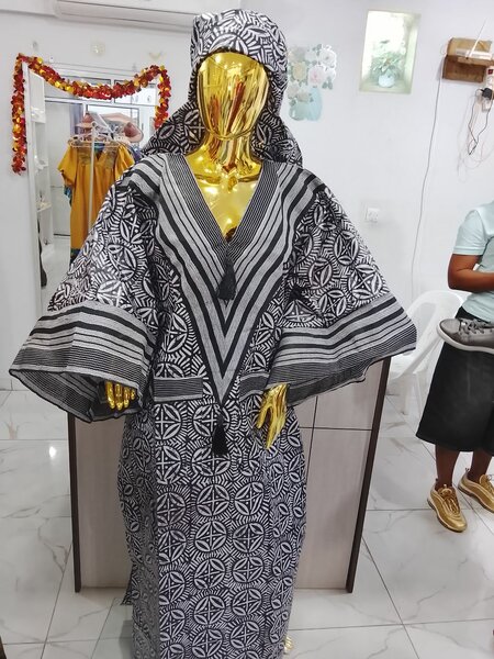 Boubou noire et grise