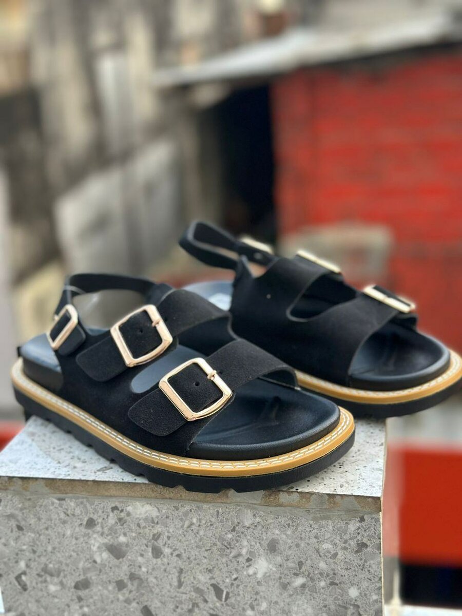 Sandales en cuir confortables