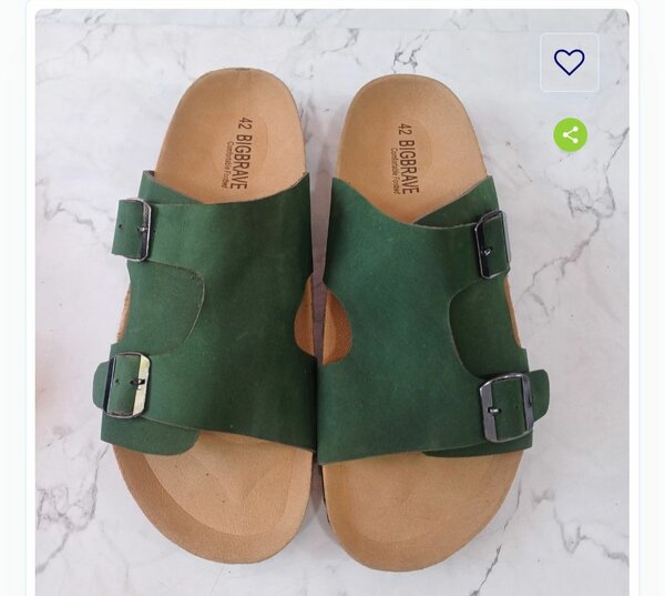 Sandales vertes en cuir doublé