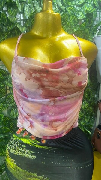 Haut dos nu aquarelle femme