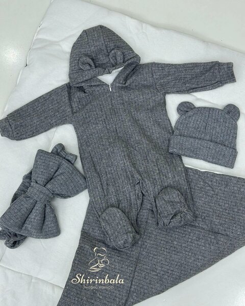 Конверт Комбенизон и шапочка