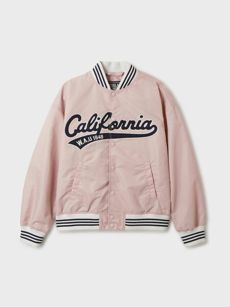 Бомбер на весну.