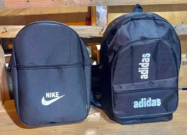 Sacs à dos Nike et Adidas