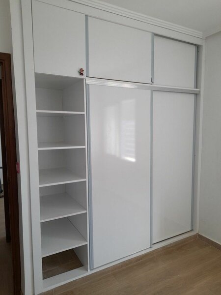 Armoire coulissante moderne