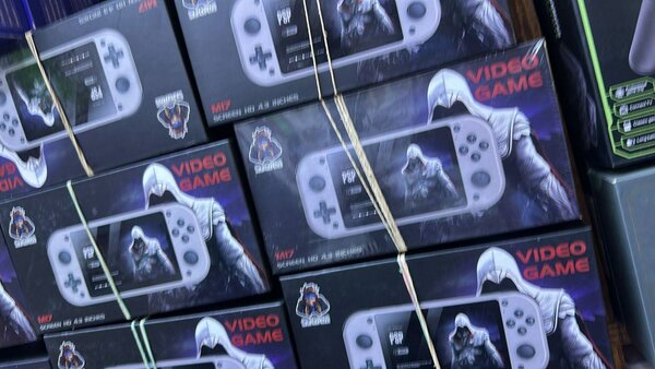 Console portable de jeu POP