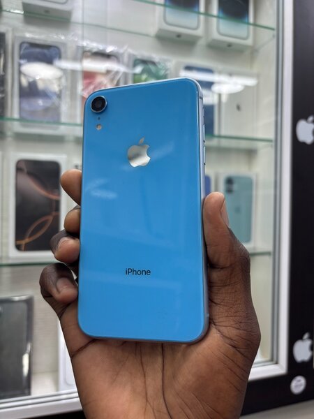 iPhone XR 64Go