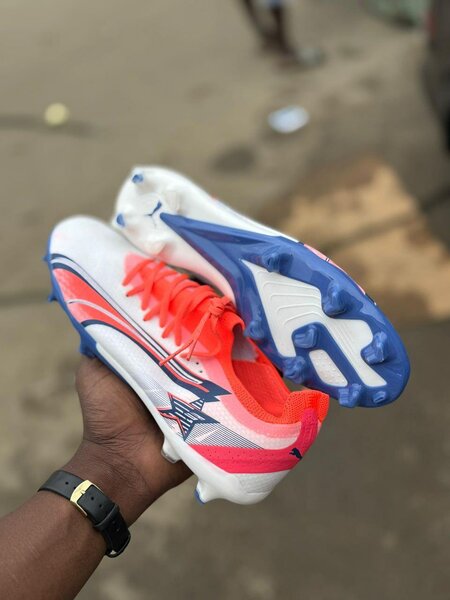 Chaussures de Foot Performantes