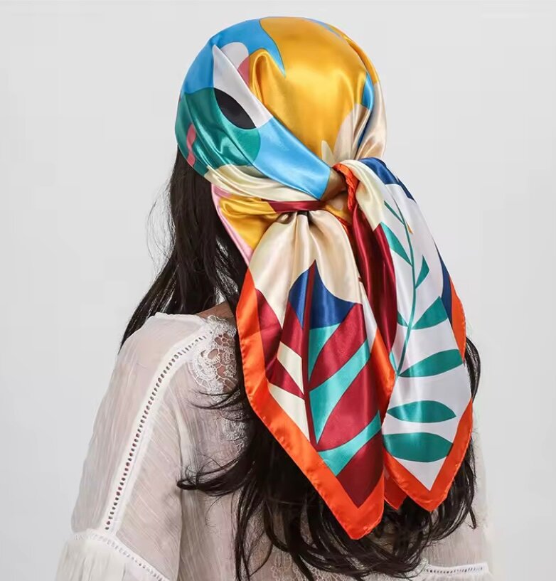 Foulard en soie coloré
