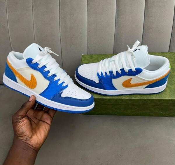 Sneakers basses bleu et blanc