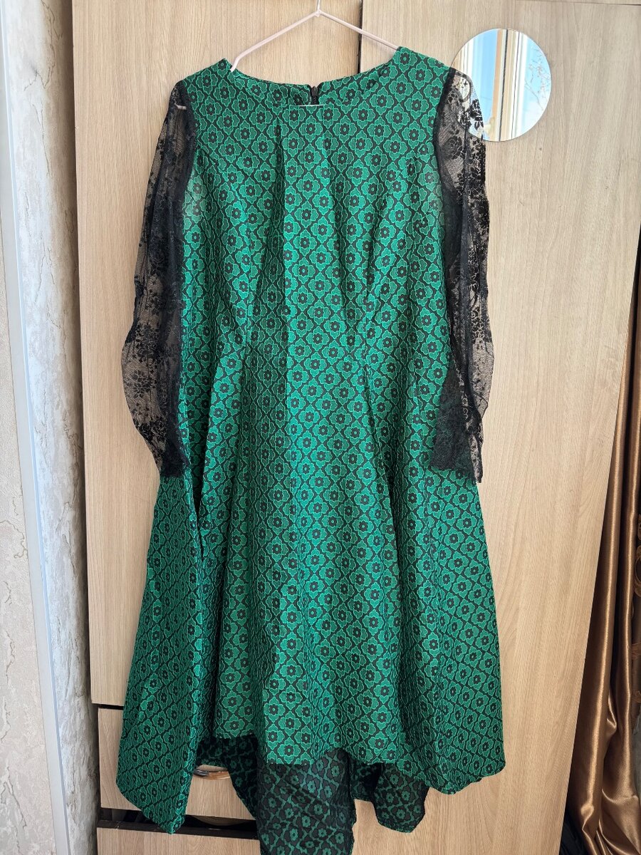 Вечерние платья