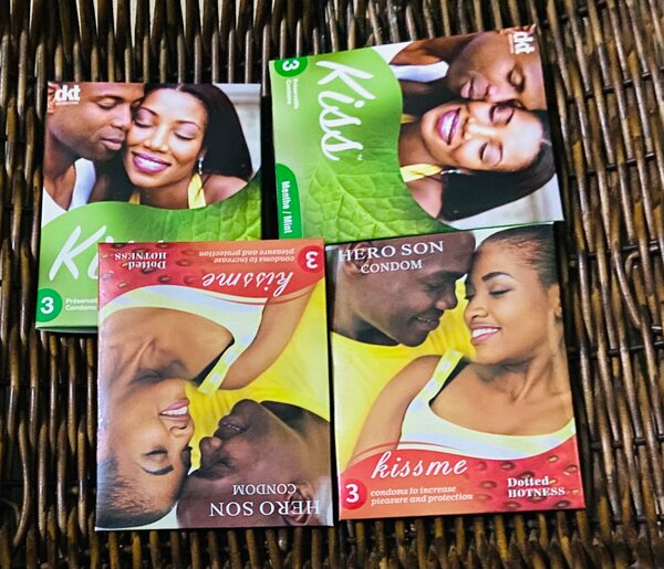 4 paquets = 12 préservatifs