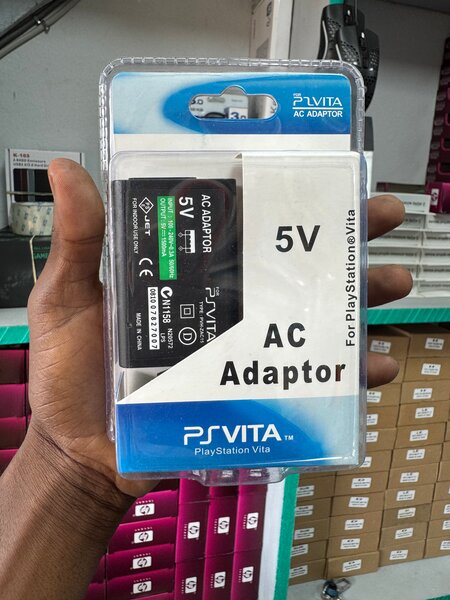 Chargeur PS Vita 5V
