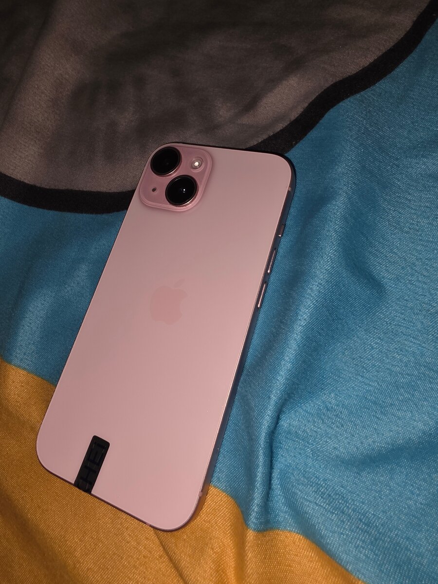 iPhone 15Rose 128 Go