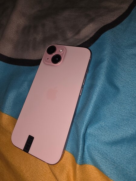 iPhone 15Rose 128 Go