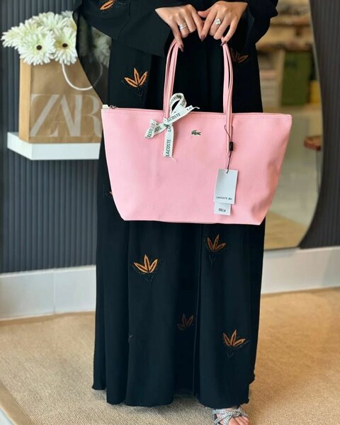 Sac à main rose élégant