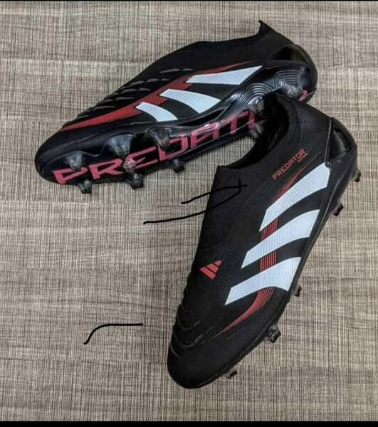 Chaussures de foot Adidas Predator