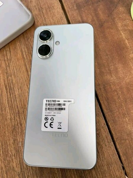 Téléphone Tecno Pova 6 Pro 5G