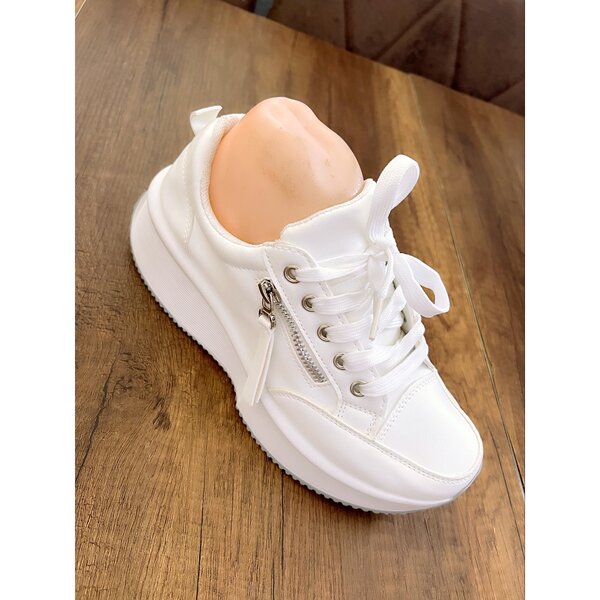 Baskets blanches tendance