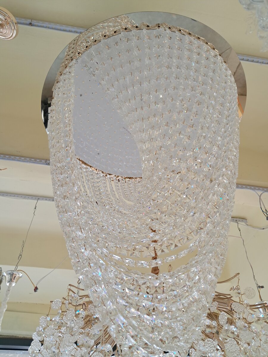 Светодиодная люстра