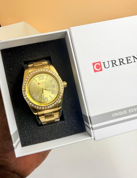 Montre CURREN Femme Luxe en Acier