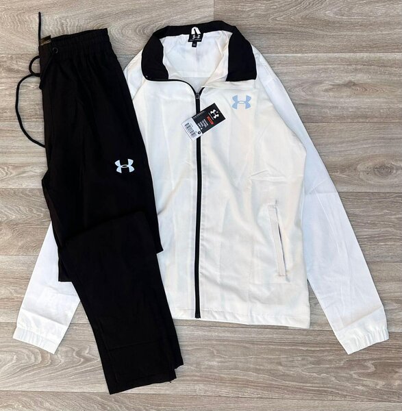 Costumes de survêtement sport