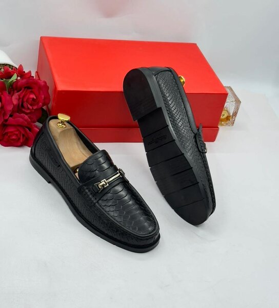 CLASSIC LOAFER