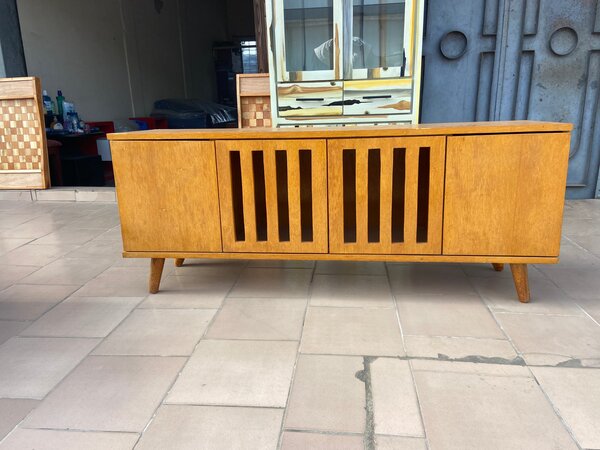 Table télé en bois