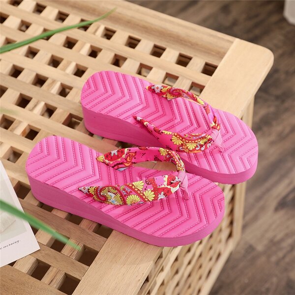 Ladies sandals