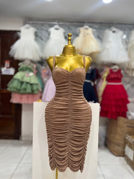 Robe élégante femme soirée