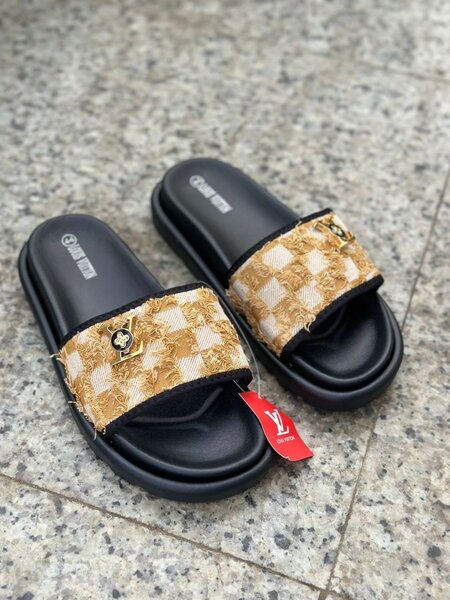 Tongs de luxe pour hommes