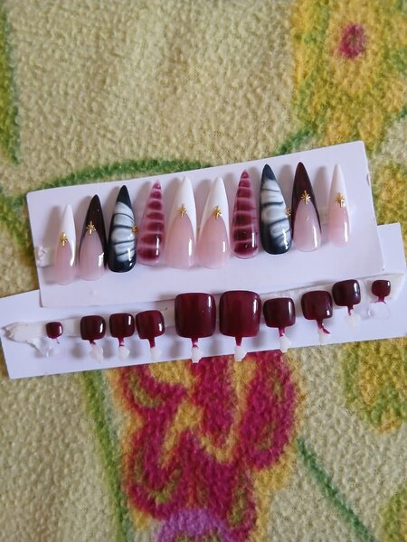 Ongles Press-On Design Artistique