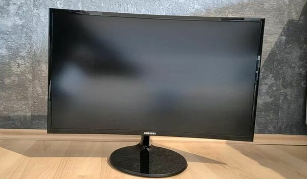 Écran incurvé samsung 24"