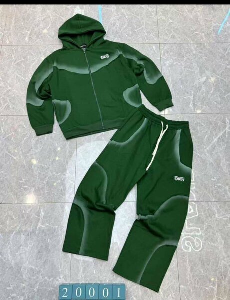 Ensemble de survêtement stylé