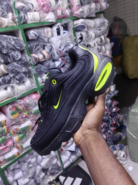 Chaussures de sport noires