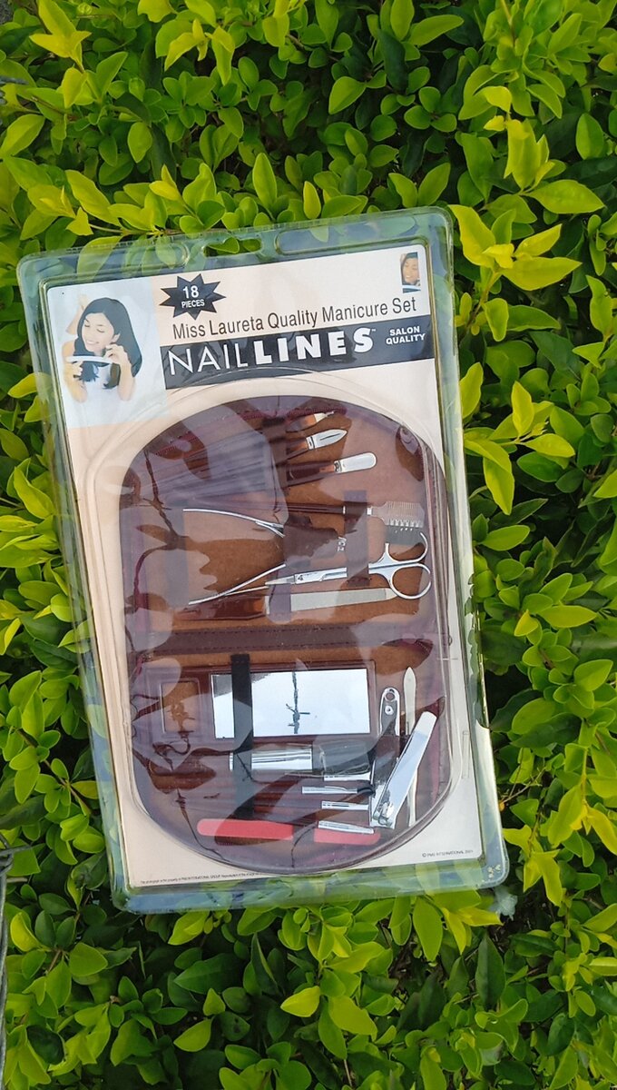Set manucure Miss Laureta 18 pièces