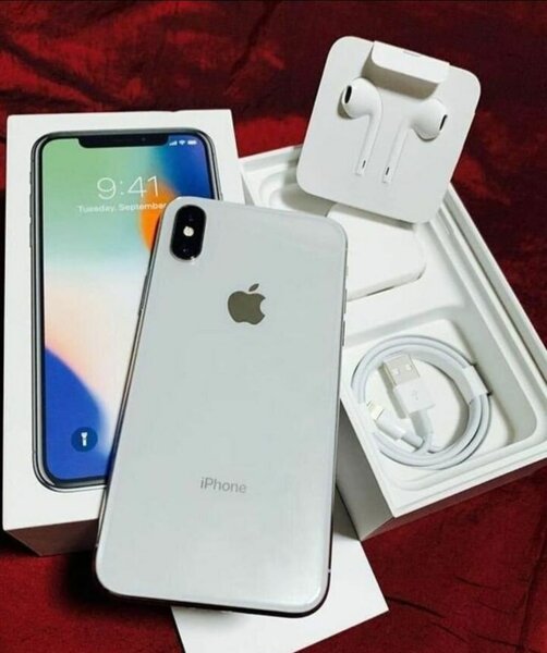 iPhone X 64GB Argent Neuf