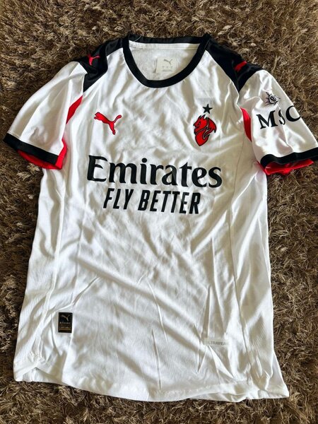 Maillot de sport blanc Puma