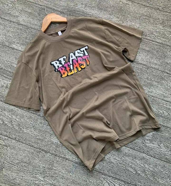 T-shirts unisex stylisés