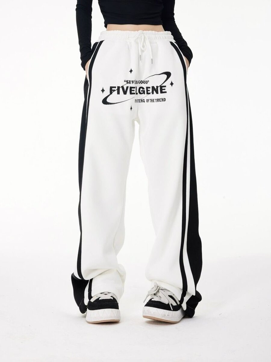 Pantalons larges à motifs