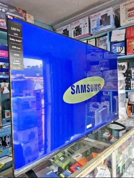 Téléviseur Roch LED 43 pouces