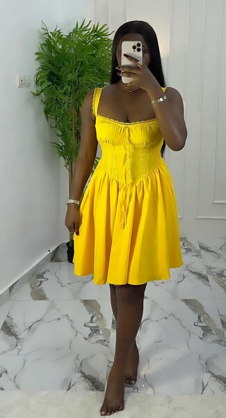 Très belle robe corset S M XL shein