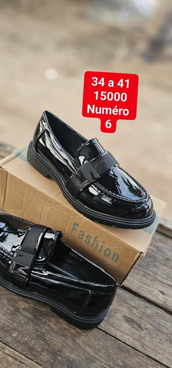 Mocassins vernis élégants