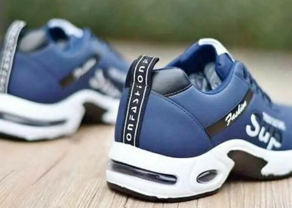 Chaussures de sport bleu marine pour hommes